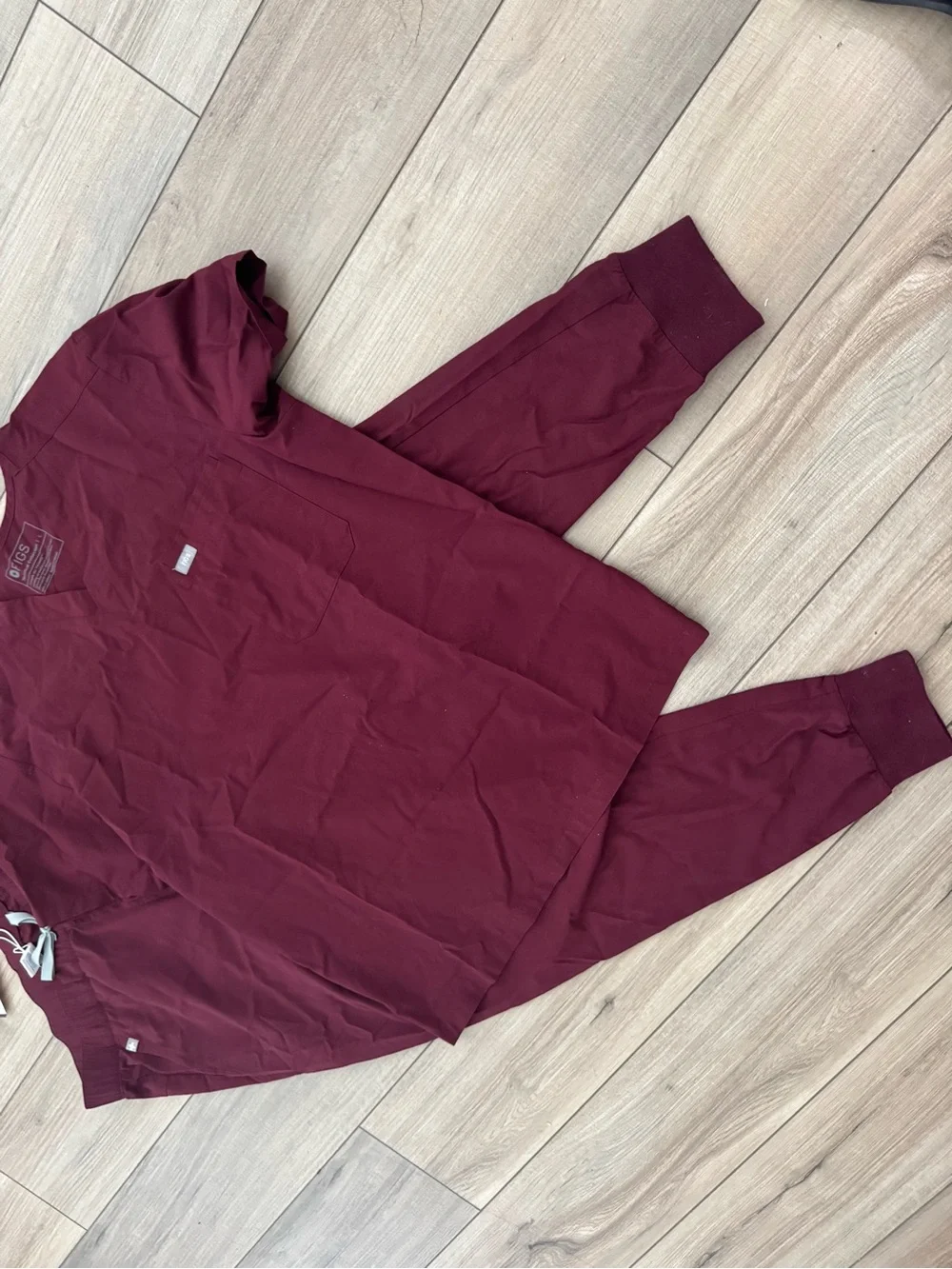 Figs two piece